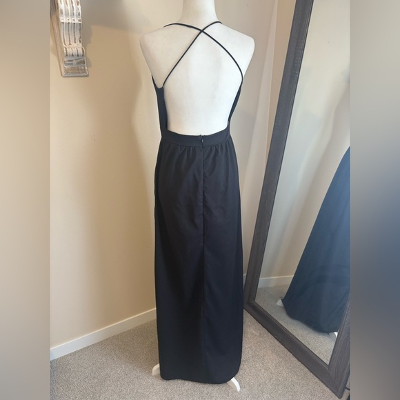 Tobi Dresses & Skirts - Tobi Black Maxi Dress with Open Back